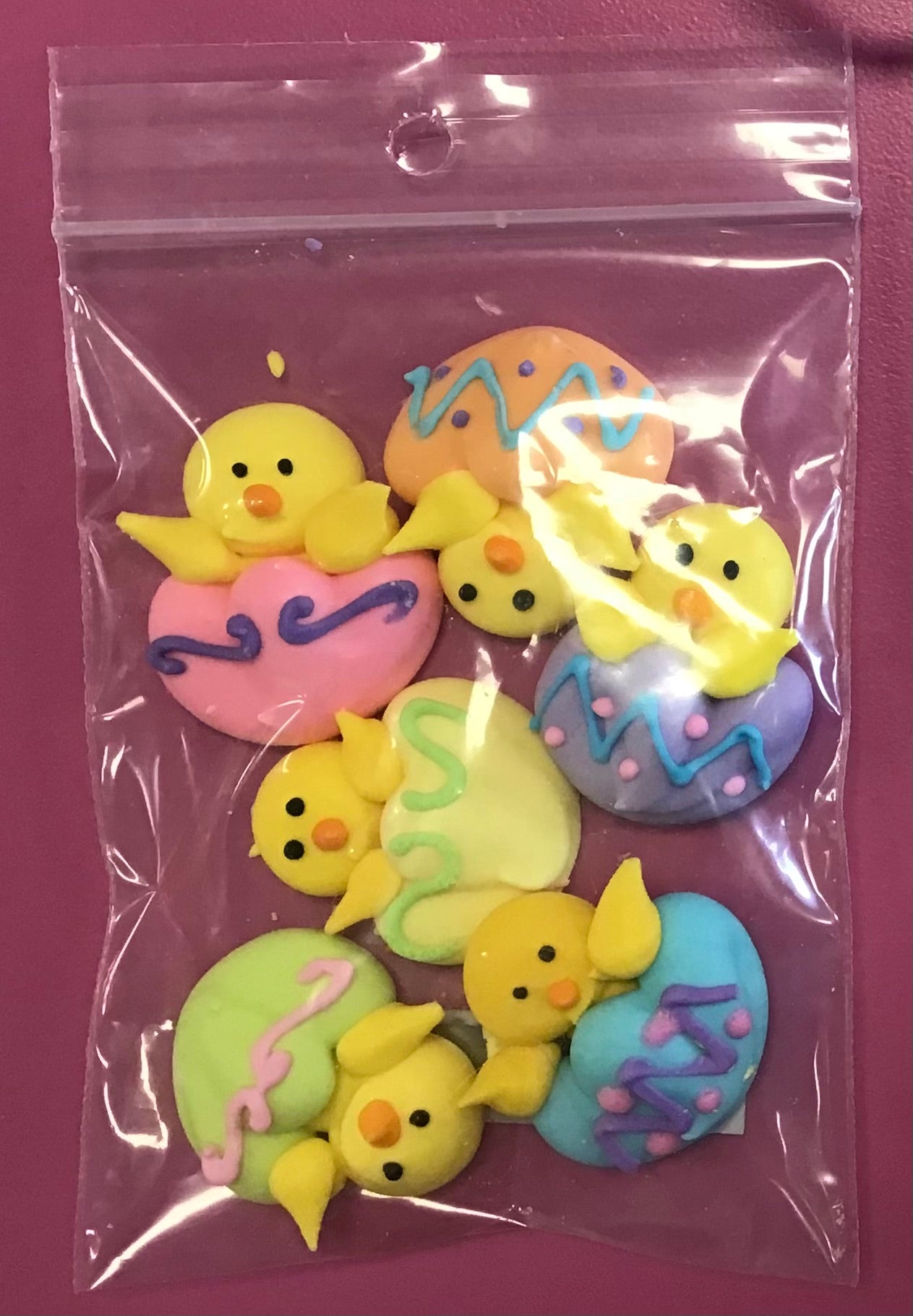 Layon - Royal Icing Chicks in Shell